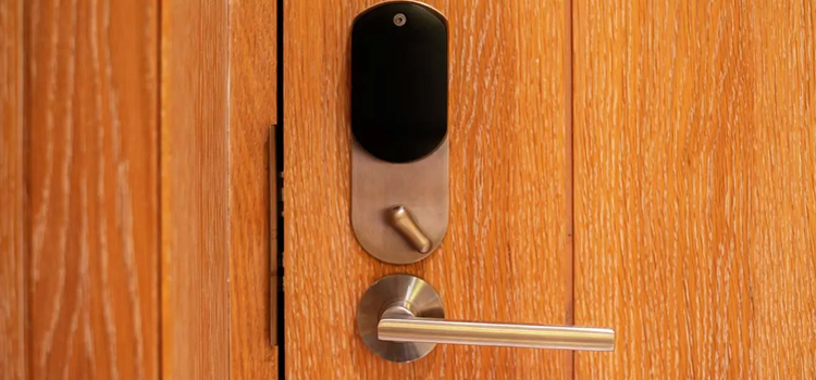Automatic Locking Door Knob Jamul